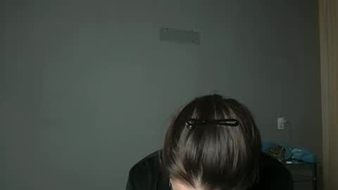 Snapshot of olivia_oliv chatting on 29, 11, 2025 Olivia online show from 29, 11, 2025