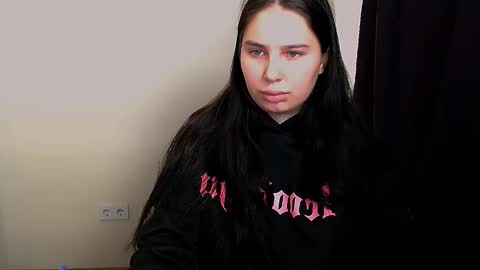 Snapshot of olivia_red_ chatting on 21, 10, 2025 Olivia online show from 21, 10, 2025