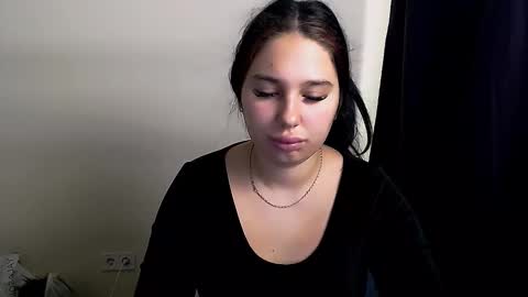 Snapshot of olivia_red_ chatting on 3, 11, 2025 Olivia online show from 3, 11, 2025