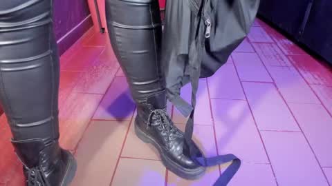   online show from 2, 3, 2025