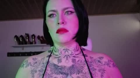   online show from 6, 1, 2026