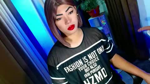 Snapshot of olivia_the_temptress27 chatting on 23, 9, 2025 Miss OLIVIA online show from 23, 9, 2025