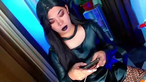 Snapshot of olivia_the_temptress27 chatting on 27, 9, 2025 Miss OLIVIA online show from 27, 9, 2025