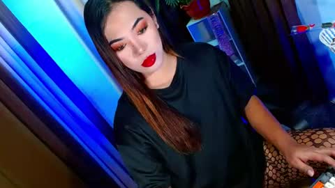 Snapshot of olivia_the_temptress27 chatting on 28, 9, 2025 Miss OLIVIA online show from 28, 9, 2025