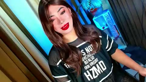 Snapshot of olivia_the_temptress27 chatting on 16, 10, 2025 Miss OLIVIA online show from 16, 10, 2025