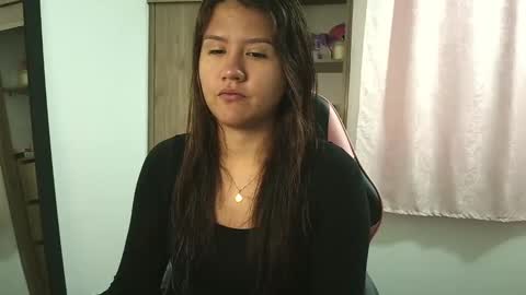 Snapshot of olivia_watson_ chatting on 4, 10, 2025 Olivia online show from 4, 10, 2025