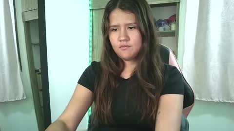 Snapshot of olivia_watson_ chatting on 9, 10, 2025 Olivia online show from 9, 10, 2025