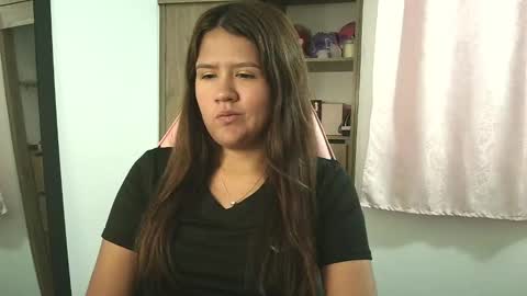 Snapshot of olivia_watson_ chatting on 10, 10, 2025 Olivia online show from 10, 10, 2025