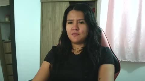 Snapshot of olivia_watson_ chatting on 12, 11, 2025 Olivia online show from 12, 11, 2025