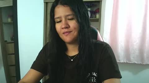 Snapshot of olivia_watson_ chatting on 14, 11, 2025 Olivia online show from 14, 11, 2025