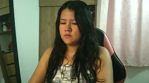 Snapshot of olivia_watson_ chatting on 24, 11, 2025 Olivia online show from 24, 11, 2025