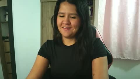 Snapshot of olivia_watson_ chatting on 5, 12, 2025 Olivia online show from 5, 12, 2025