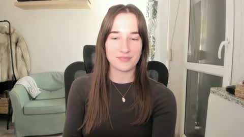 Oliwiaa2004 online show from 15, 2, 2026