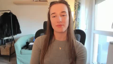 Oliwiaa2004 online show from 21, 3, 2026