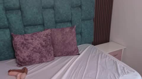 oliviabonnie online show from 17, 2, 2026