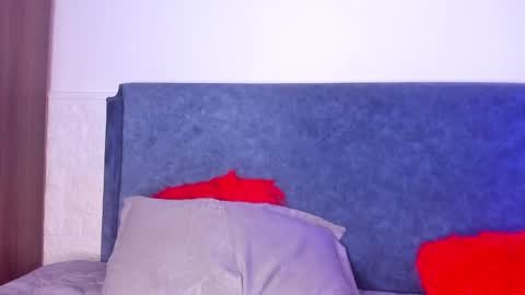 OLIVIA online show from 19, 12, 2024