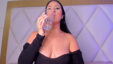 OLIVIA online show from 31, 1, 2025