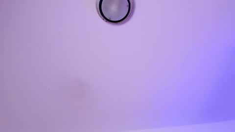 OLIVIA online show from 18, 2, 2025