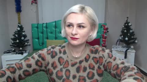 Snapshot of oliviahorst chatting on 18, 12, 2024 OliviaHorst online show from 18, 12, 2024