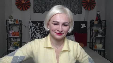 Snapshot of oliviahorst chatting on 23, 10, 2025 OliviaHorst online show from 23, 10, 2025