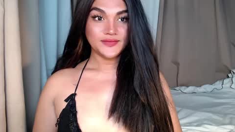 oliviahot22 online show from 17, 12, 2024