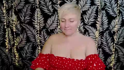 Kelly online show from 8, 3, 2025