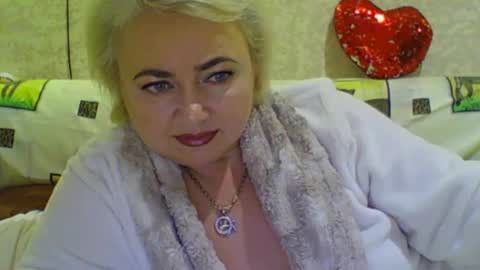 oliviaparadise online show from 2, 12, 2024