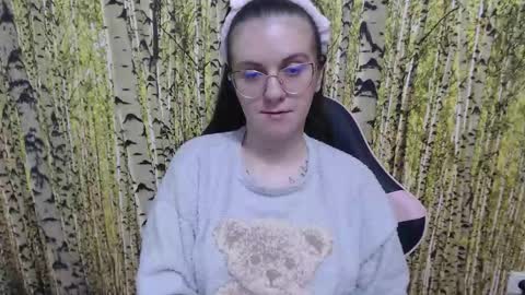 Snapshot of oliviasager chatting on 16, 12, 2025 Mistress Olivia online show from 16, 12, 2025