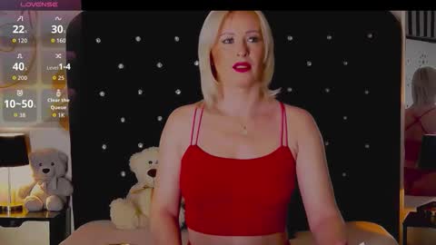 Snapshot of oliviashaw22 chatting on 8, 1, 2026 Olivia online show from 8, 1, 2026