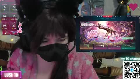 Snapshot of ollie_baird chatting on 5, 12, 2025 Ollie online show from 5, 12, 2025