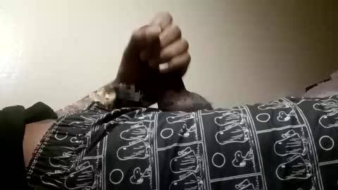 Snapshot of olliebennit chatting on 21, 10, 2025 Ollie online show from 21, 10, 2025