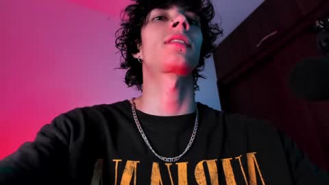     online show from 14, 1, 2025