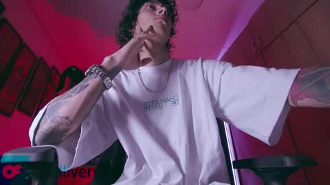     online show from 15, 12, 2025