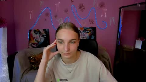 Ollivia online show from 6, 5, 2026