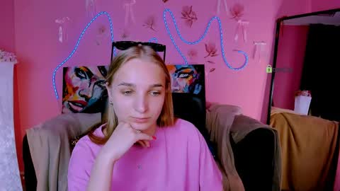Ollivia online show from 25, 5, 2026