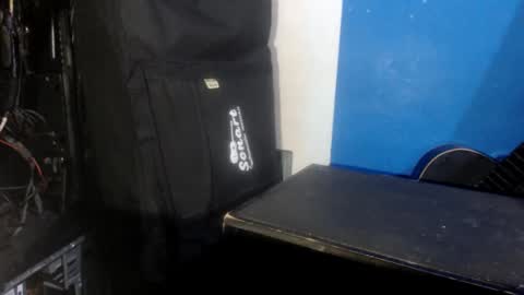 OlySantos online show from 17, 10, 2025