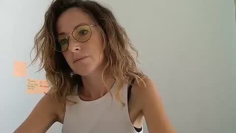 Snapshot of olyra11 chatting on 16, 7, 2026 olyra11 online show from 16, 7, 2026