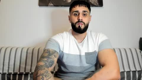 Snapshot of omar_xoxo chatting on 20, 12, 2024 Omar online show from 20, 12, 2024