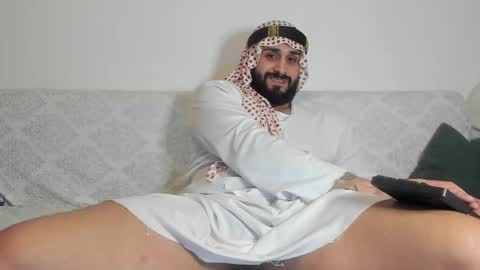 Snapshot of omar_xoxo chatting on 3, 1, 2025 Omar online show from 3, 1, 2025