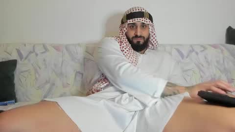 Snapshot of omar_xoxo chatting on 11, 1, 2025 Omar online show from 11, 1, 2025