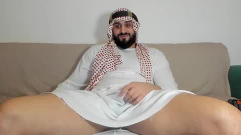 Snapshot of omar_xoxo chatting on 7, 3, 2025 Omar online show from 7, 3, 2025