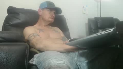 omgluvit12 online show from 16, 12, 2024