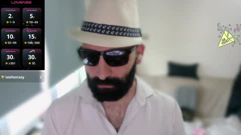 Snapshot of ona_nisme chatting on 14, 5, 2026 ona nisme online show from 14, 5, 2026