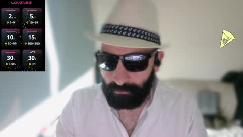 Snapshot of ona_nisme chatting on 18, 5, 2026 ona nisme online show from 18, 5, 2026