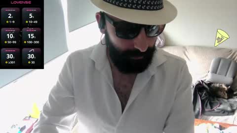 Snapshot of ona_nisme chatting on 1, 6, 2026 ona nisme online show from 1, 6, 2026