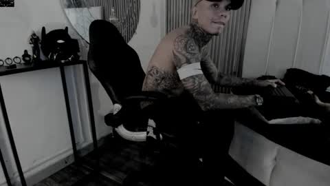     ... online show from 13, 5, 2026