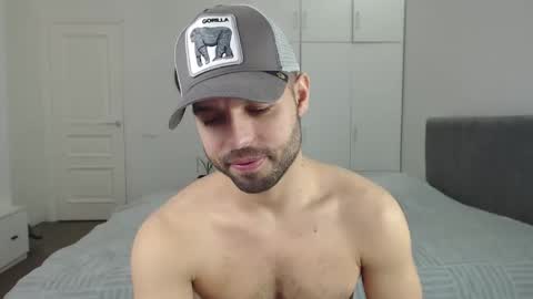 onebestlover online show from 8, 3, 2025