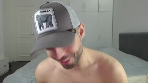 onebestlover online show from 11, 3, 2025