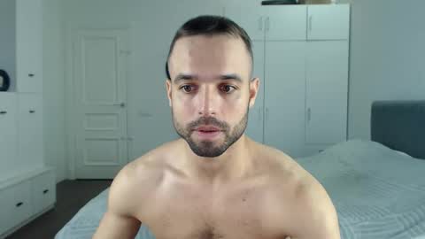 onebestlover online show from 29, 9, 2025