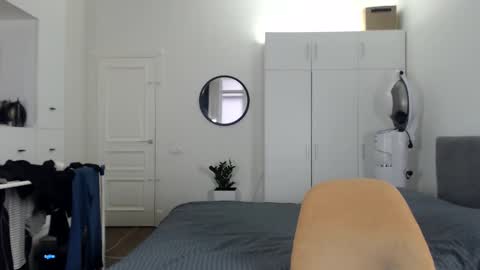 onebestlover online show from 26, 2, 2026